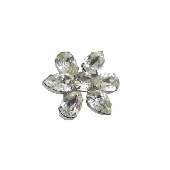 Weiss Co. Clear Crystal Flower Brooch Pin Silver Tone Vintage - Picture 2 of 5